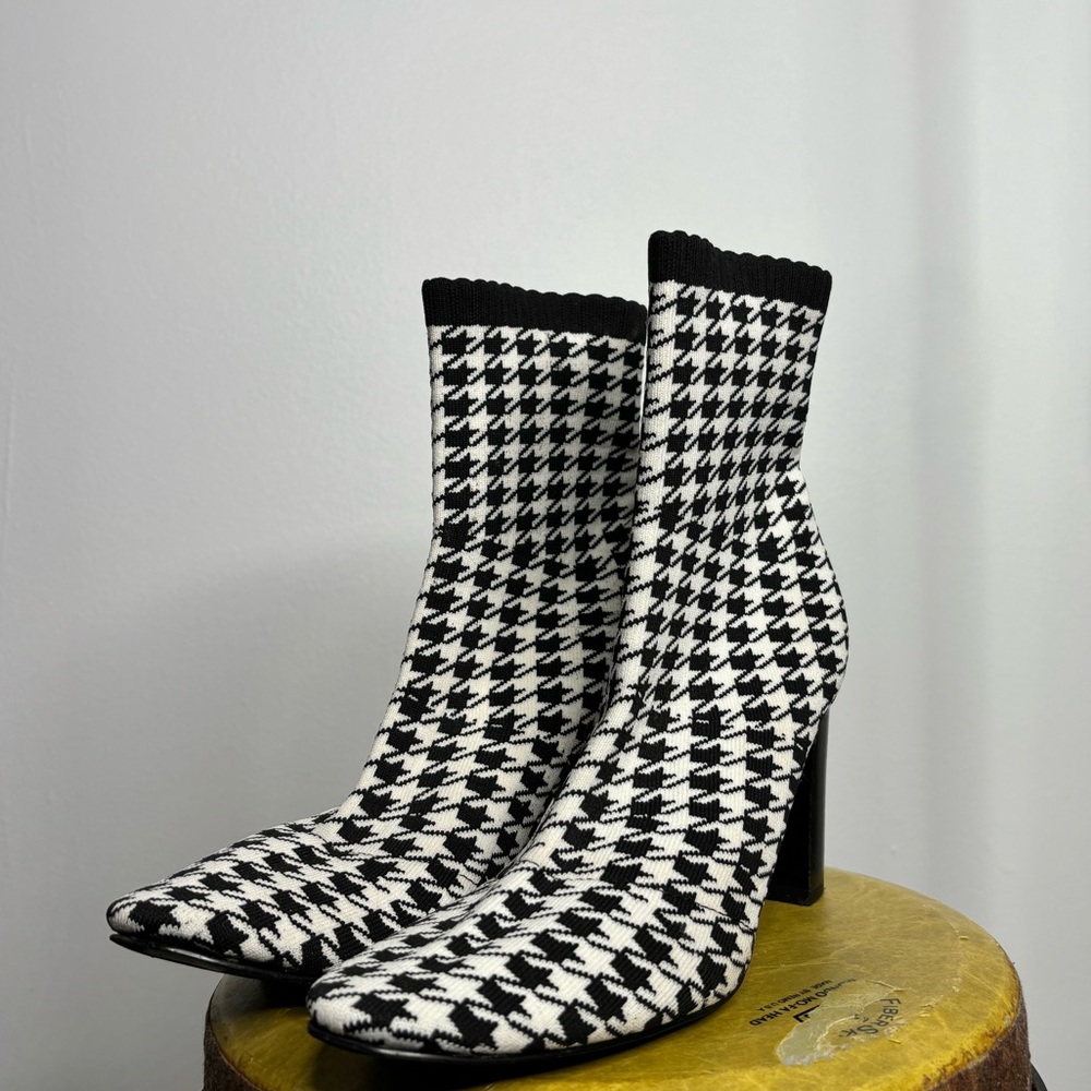 Checkered booties
